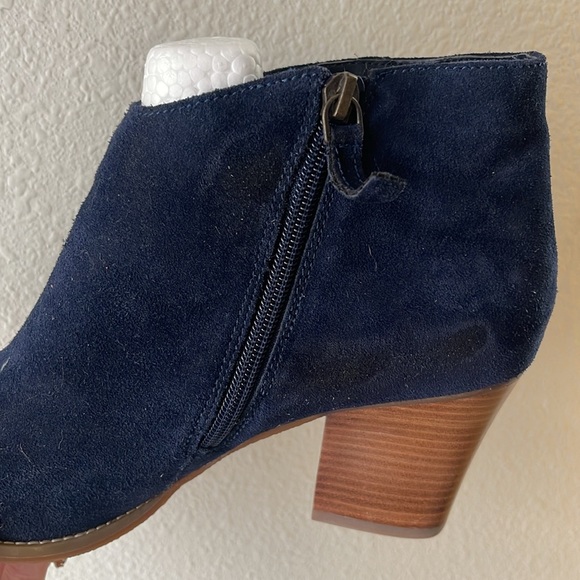 SUSINA Kayden-Lea Navy Suede like Ankle Booties size 11 - Picture 5 of 7